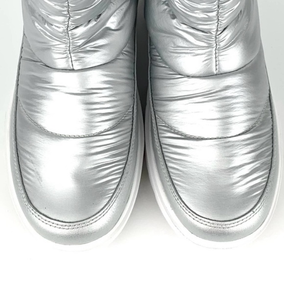 Sorel Joan of Arctic Next Lite Mid Puffy Boots - Picture 2 of 7